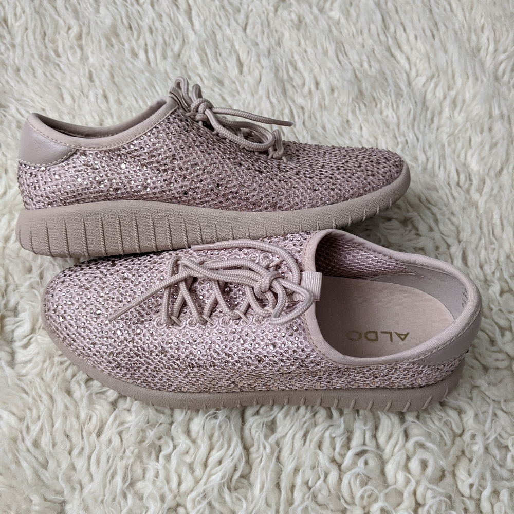 ALDO • Slip On Sneakers
